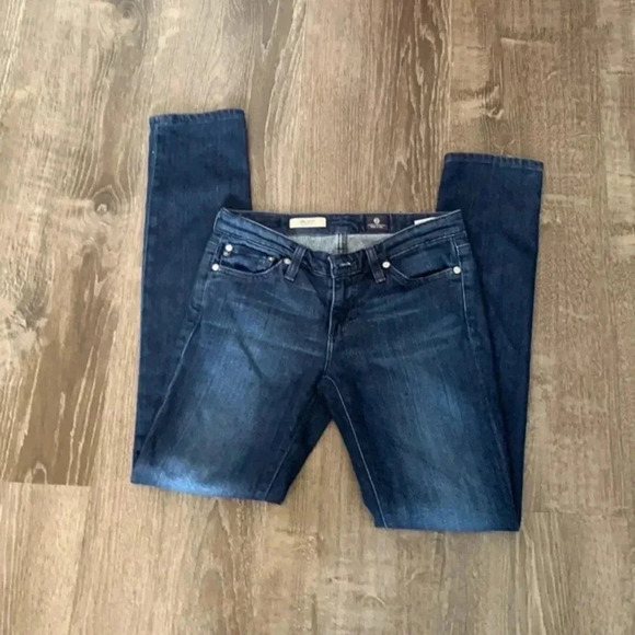 AG‎ Jeans, The Stilt Cigarette Leg. Size  25R. - Picture 2 of 11